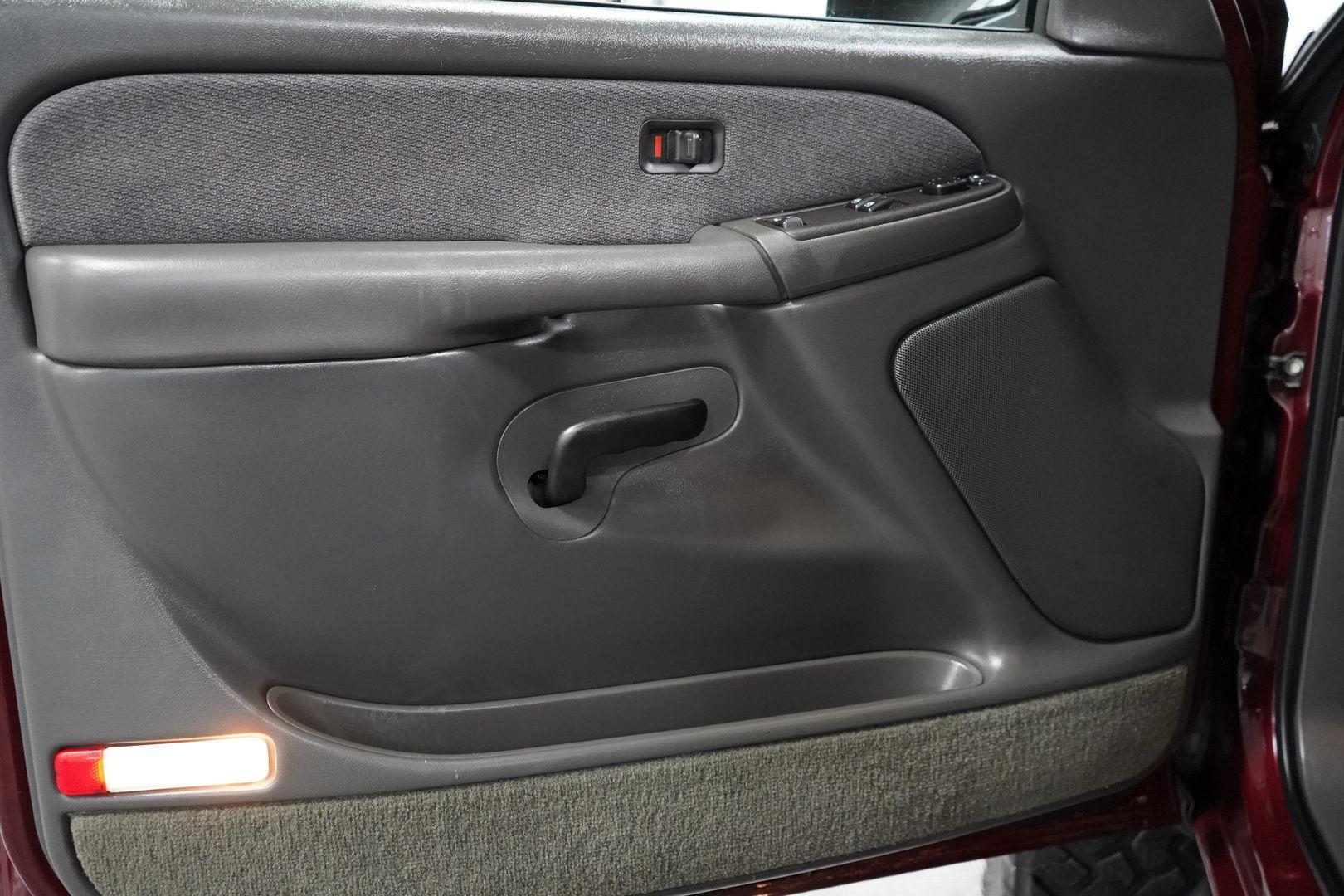 2003 gmc deals sierra door panel