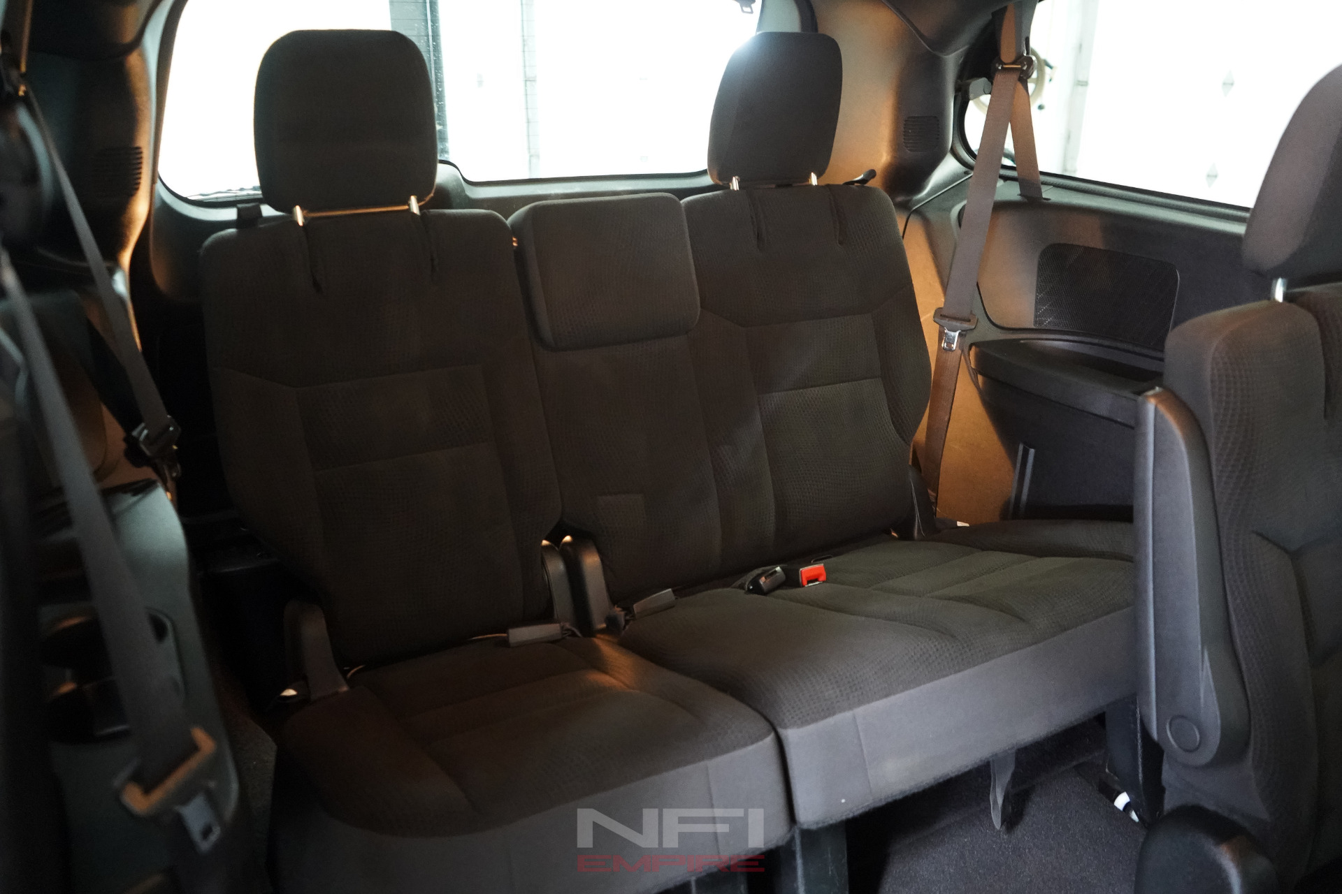 2018 Dodge Grand Caravan Passenger SE Plus Minivan 4D