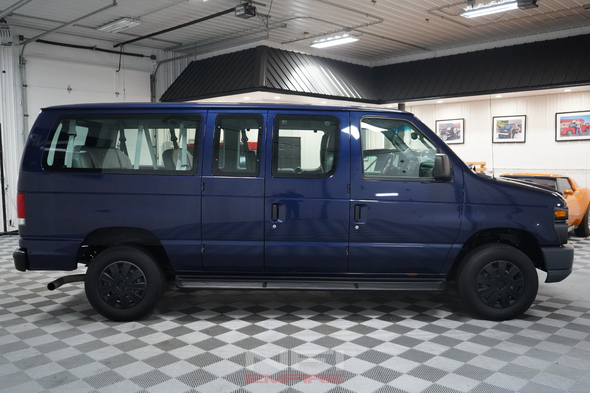 Ford e350 super hot sale duty passenger van