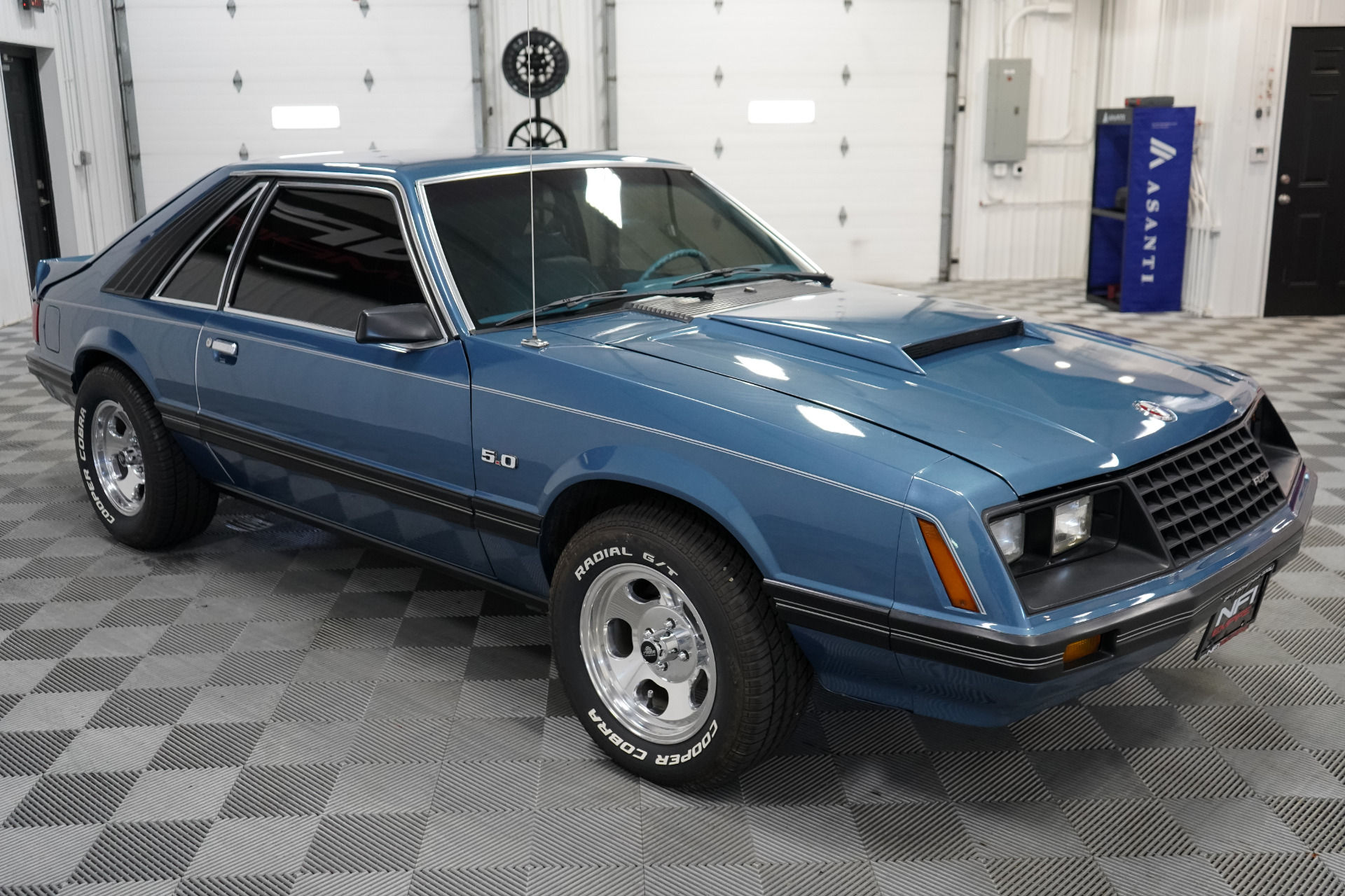 1982 Ford Promo Laserdisc Laser Disc 82 Ford MUSTANG Preview popular TA3